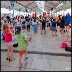 2026/07/20 L'EMPIRE DES CHAUSSETTES TROUEES