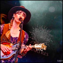 2026-08-19 Viviane et the Woodspeckers