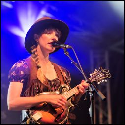 2026-08-19 Viviane et the Woodspeckers