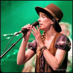 2026-08-19 Viviane et the Woodspeckers